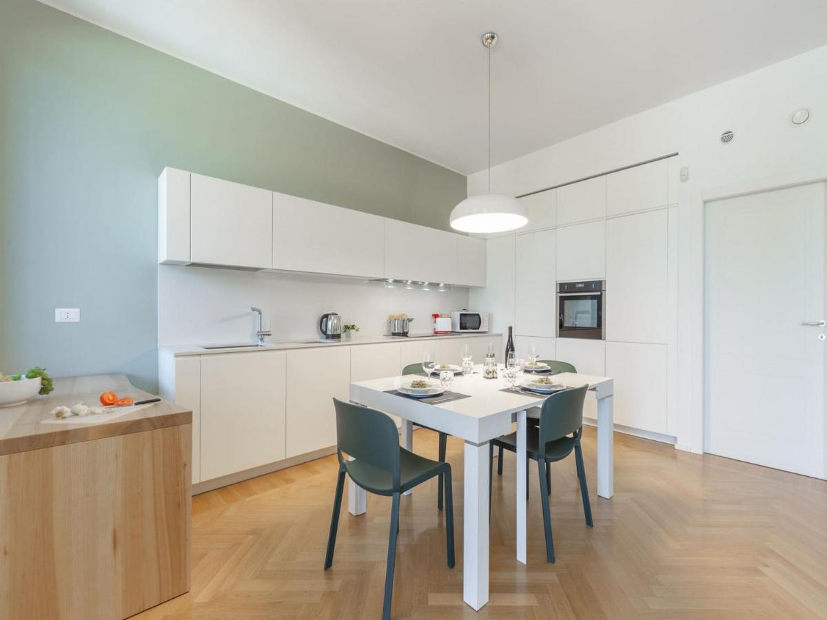 The Best Rent - Spacious Three-Bedroom Apartment With Terrace ミラノ エクステリア 写真