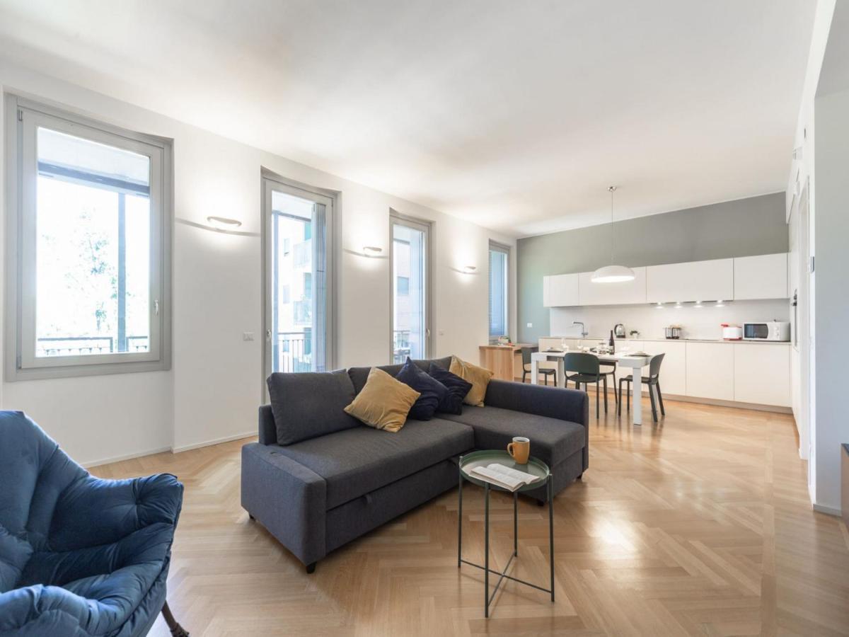 The Best Rent - Spacious Three-Bedroom Apartment With Terrace ミラノ エクステリア 写真