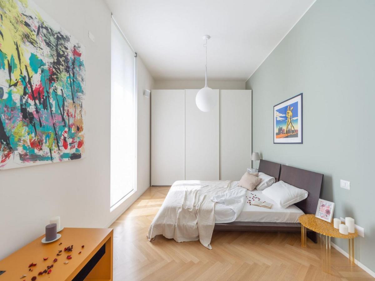 The Best Rent - Spacious Three-Bedroom Apartment With Terrace ミラノ エクステリア 写真