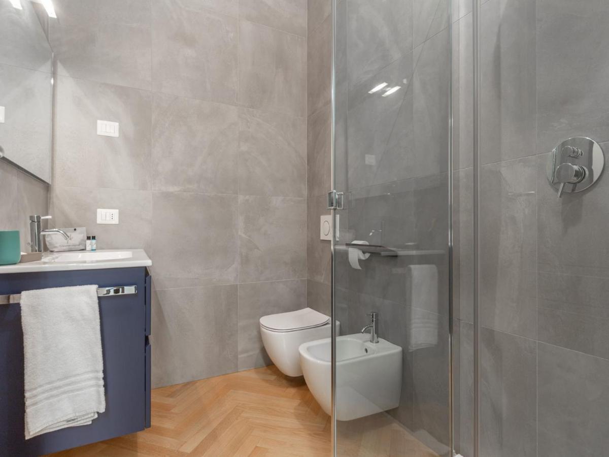 The Best Rent - Spacious Three-Bedroom Apartment With Terrace ミラノ エクステリア 写真